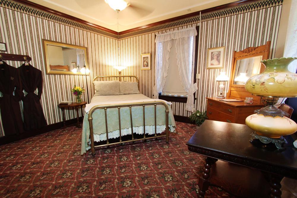 The National Hotel Jamestown Szoba fotó